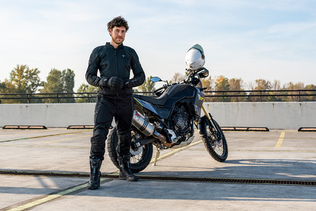 SPODNIE MOTOCYKLOWE | SHIMA JET | MĘSKIE WODOODPORNE + OCHRANIACZE GRATIS