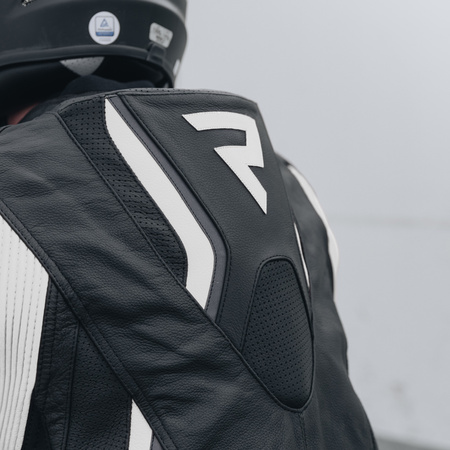 KURTKA MOTOCYKLOWA | REBELHORN FIGHTER BLK/WHT | MĘSKA SKÓRZANA SPORT + GRATIS