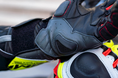 RĘKAWICE MOTOCYKLOWE | SHIMA ST-3 FLUO | DŁUGIE SKÓRZANE SPORTOWE + GRATIS