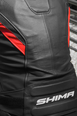 KURTKA MOTOCYKLOWA | SHIMA CHASE RED | MĘSKA SKÓRZANA SPORTOWA + GRATIS
